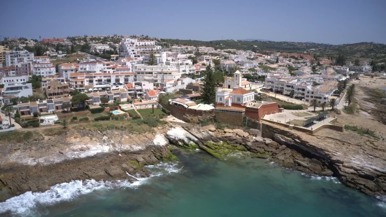 Algarve property buyers