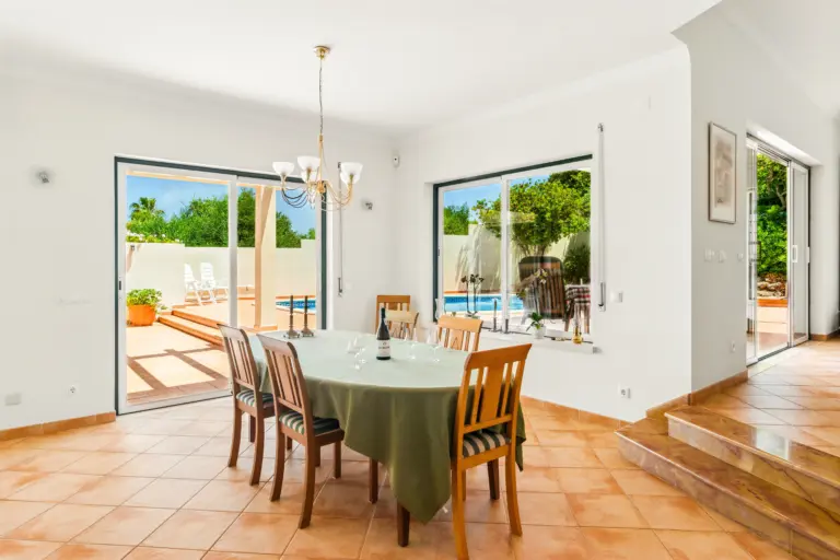 What a 4.8 Star Rating Actually Means for Your Algarve Holiday Rental in 2026