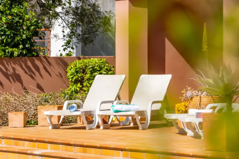 Multi-platform Algarve holiday let listing strategy using Airbnb, Booking.com and Vrbo in 2026