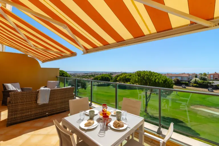 Preparing an Algarve holiday let for the 2026 peak summer season