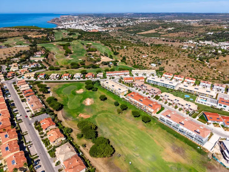 Western Algarve holiday let seasonal pricing